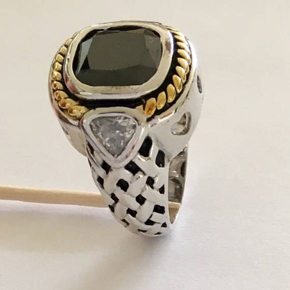 Faceted Onyx Three Stoned Ring - Picture 3 of 4